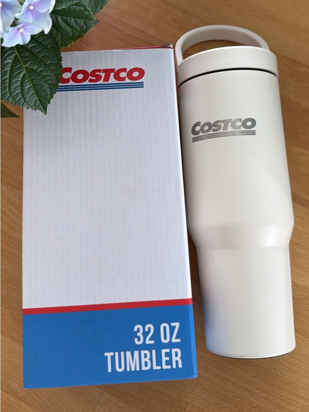 Limited Edition Costco Creme Tumbler 32 oz White Tumbler with Carry Handle
